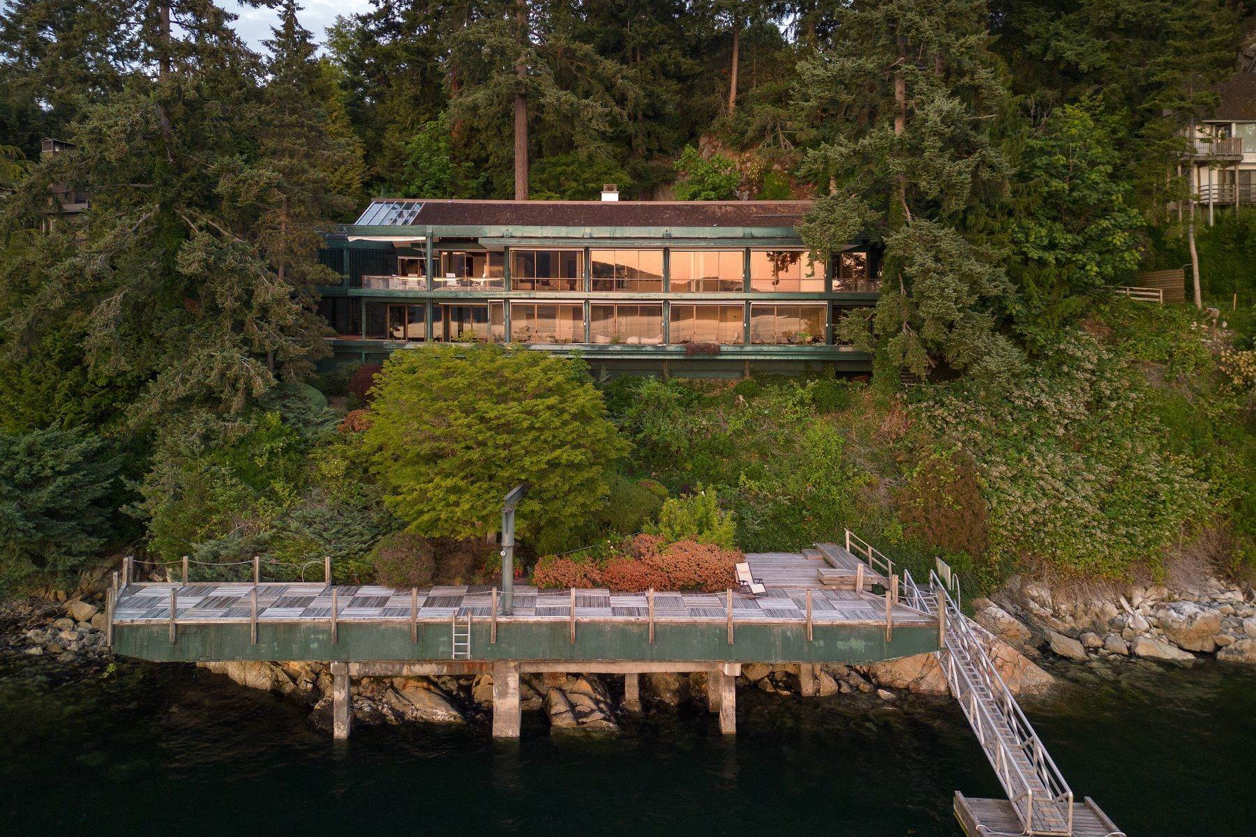 Property en West Vancouver, Greater Vancouver 5375 Kew Cliff Road West Vancouver, British Columbia V7W 1M3 Canadá