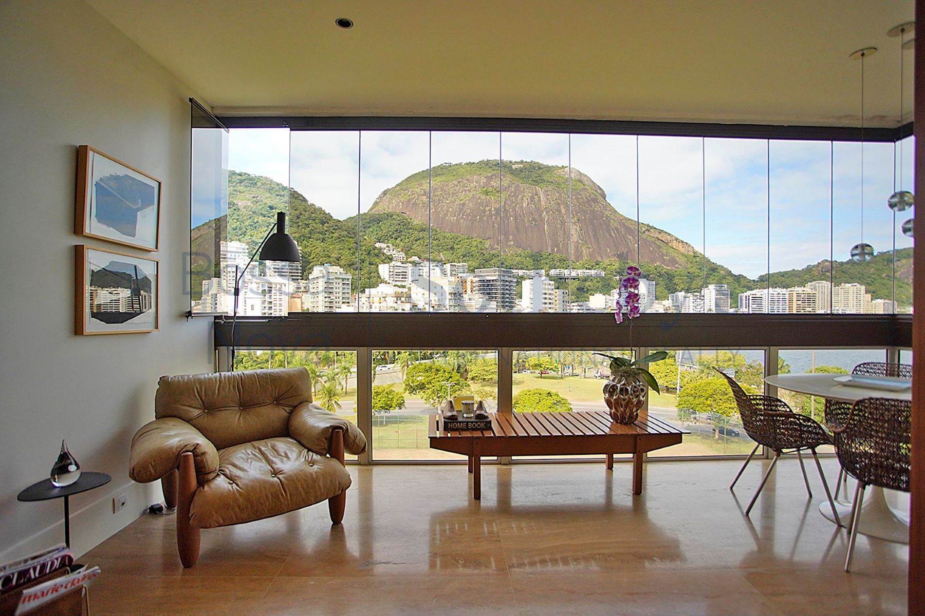 6. Duplex Homes por un Venta en Penthouse overlooking the Lagoon Rio de Janeiro, Rio de Janeiro 22470-240 Brasil