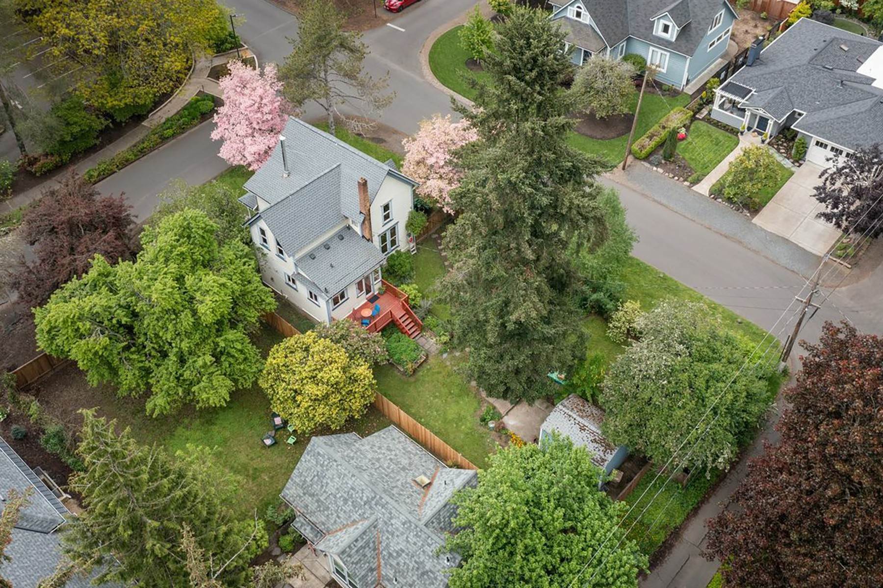 30. Other Residential Homes por un Venta en 791 4TH ST Lake Oswego, OR 97034 791 4TH ST Lake Oswego, Oregon 97034 Estados Unidos
